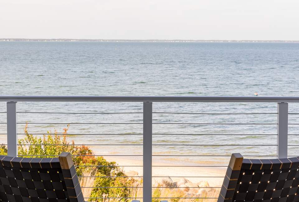Peconic Bay Beach-Front Home - Hampton Bays, New York