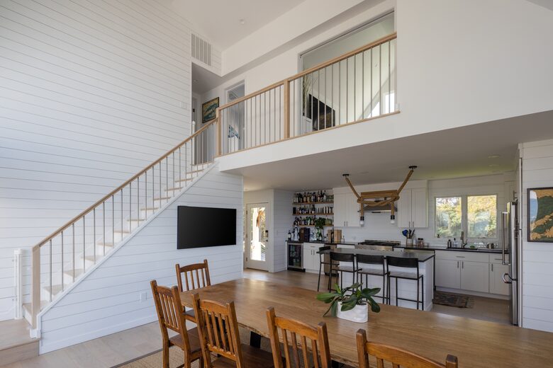 Peconic Bay Beach-Front Home - Hampton Bays, New York