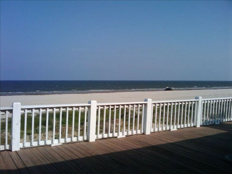 Golden Opportunity at Crystal Beach - Port Bolivar, Near Galveston, Texas
