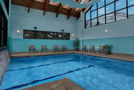 Marriott’s Streamside Evergreen at Vail 2-Bedroom Getaway - Vail, Colorado