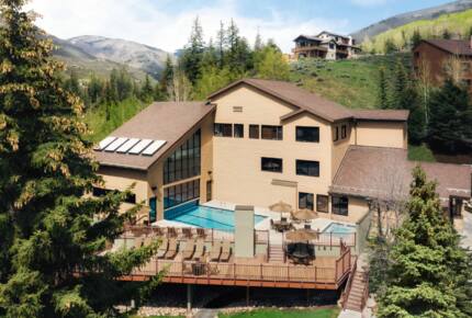 Marriott’s Streamside Evergreen at Vail 2-Bedroom Getaway - Vail, Colorado