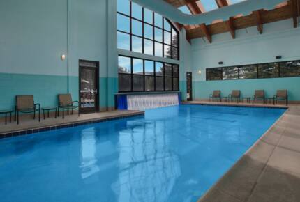 Marriott’s Streamside Evergreen at Vail 2-Bedroom Getaway - Vail, Colorado