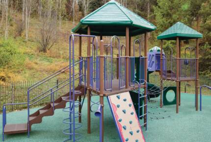 Marriott’s Streamside Evergreen at Vail 2-Bedroom Getaway - Vail, Colorado