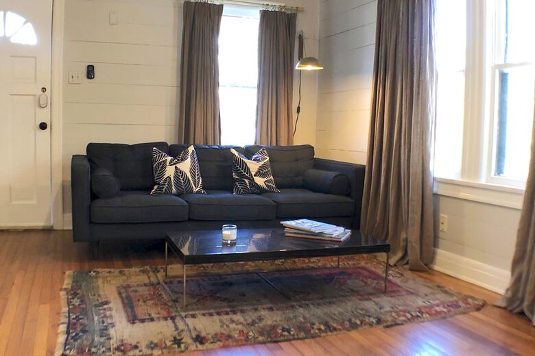 Travis Heights Charming Gem - Austin, Texas