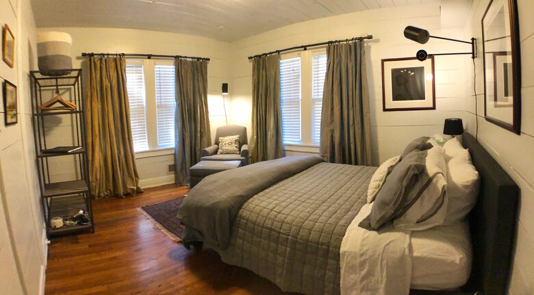 Travis Heights Charming Gem - Austin, Texas