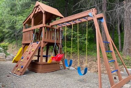 Family Friendly Cabin just 5 mins drive to Suncadia resort, 25 mins drive to Snoqualmie for skiing - Ronald, Washington