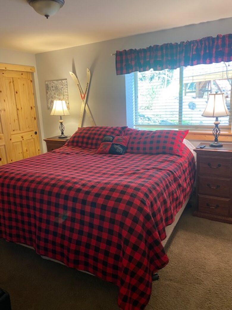 Family Friendly Cabin just 5 mins drive to Suncadia resort, 25 mins drive to Snoqualmie for skiing - Ronald, Washington