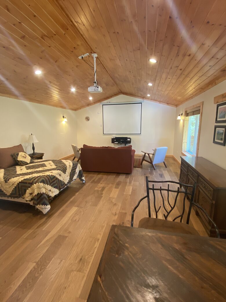 Family Friendly Cabin just 5 mins drive to Suncadia resort, 25 mins drive to Snoqualmie for skiing - Ronald, Washington