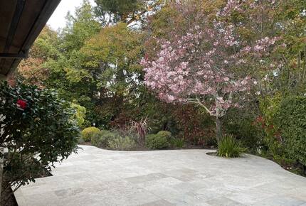 California Om, San Francisco Bay Area Getaway - Hillsborough, California