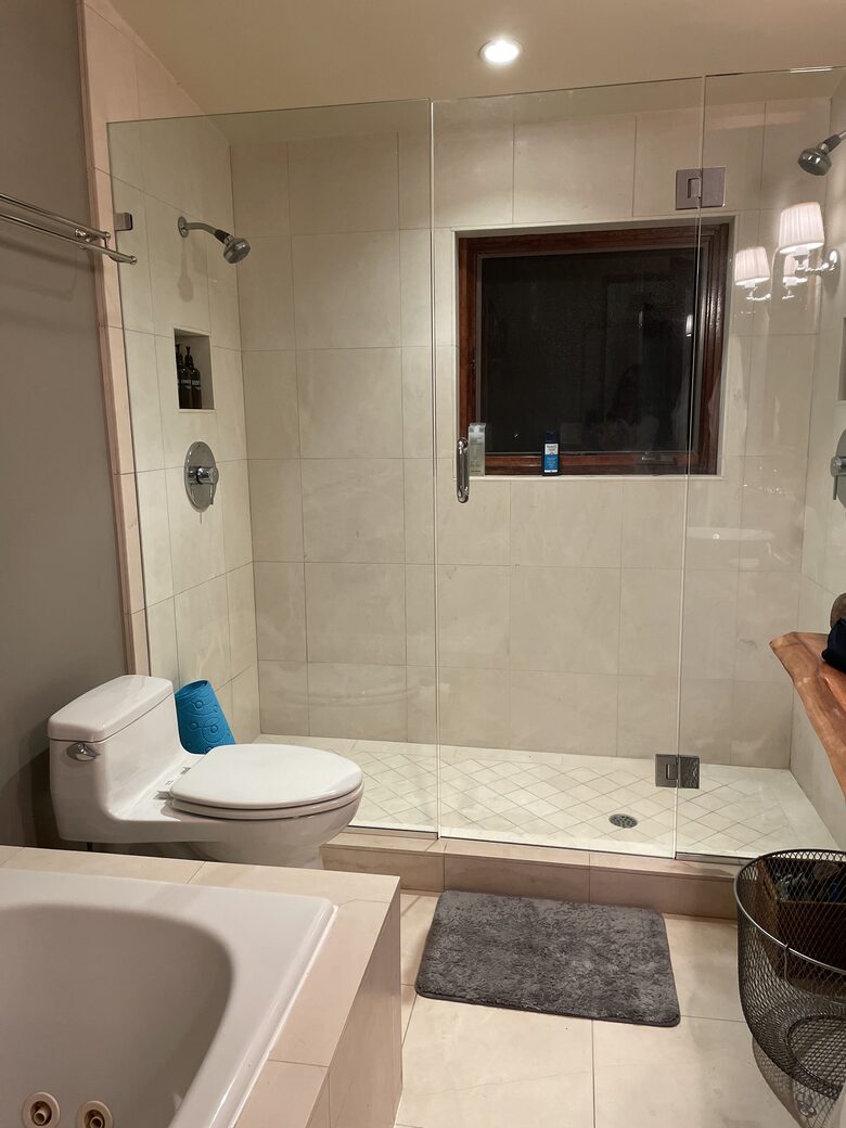 California Om, San Francisco Bay Area Getaway - Hillsborough, California