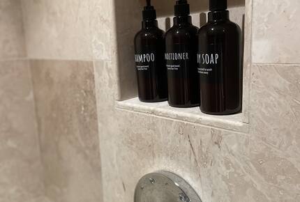 California Om, San Francisco Bay Area Getaway - Hillsborough, California