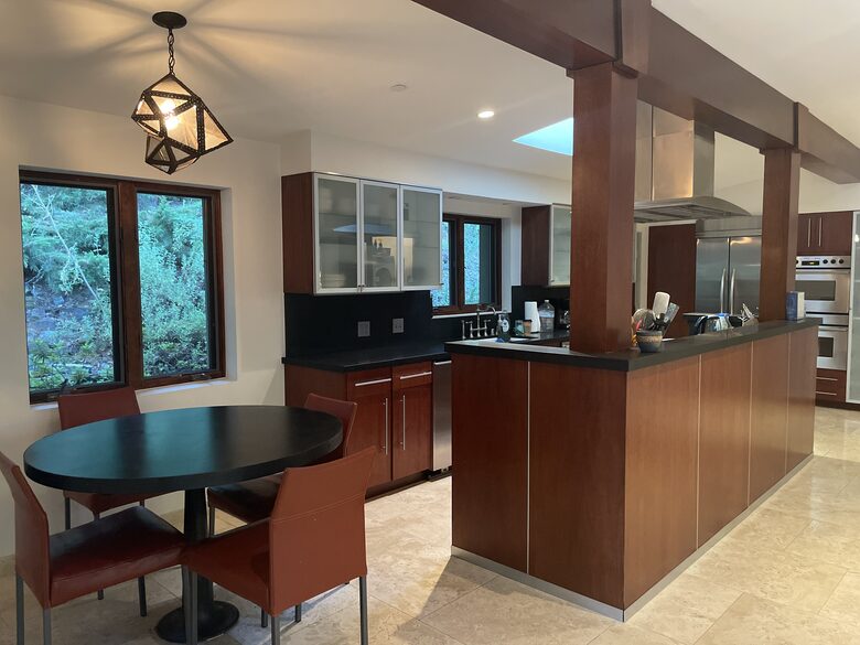 California Om, San Francisco Bay Area Getaway - Hillsborough, California