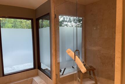 California Om, San Francisco Bay Area Getaway - Hillsborough, California