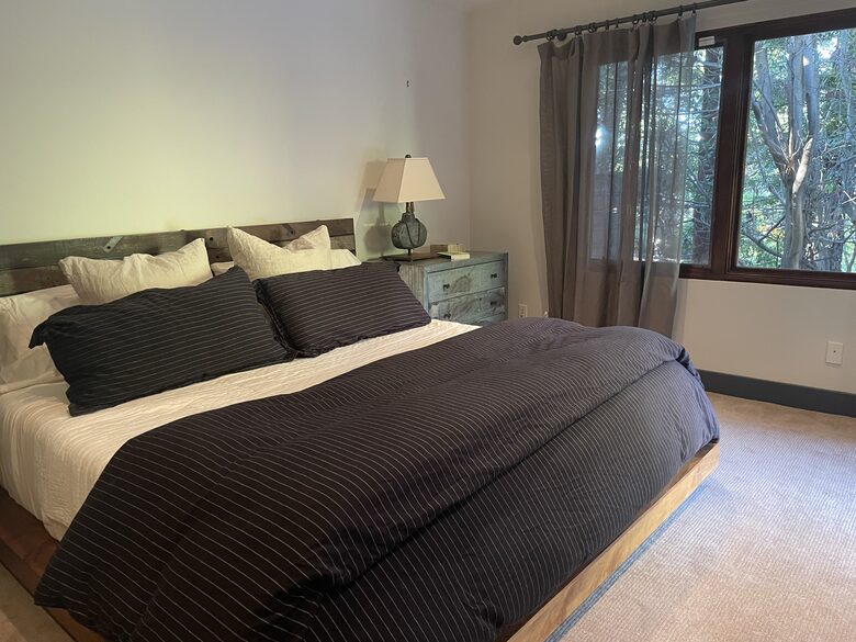 California Om, San Francisco Bay Area Getaway - Hillsborough, California