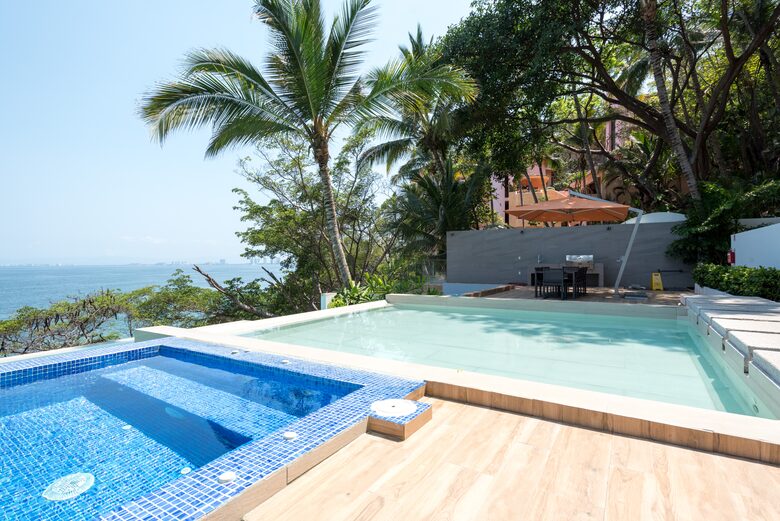 Sayan Beach | 8th floor Oceanfront Corner Villa - Puerto Vallarta, Mexico