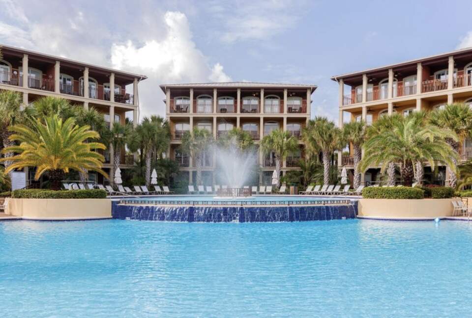 Sandy Lane Retreat | With community amenities - Inlet Beach, Florida