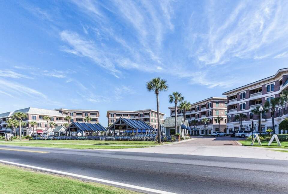 Sandy Lane Retreat | With community amenities - Inlet Beach, Florida