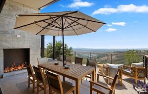 Top of the World Hilltop Estate with Sweeping Ocean Views!