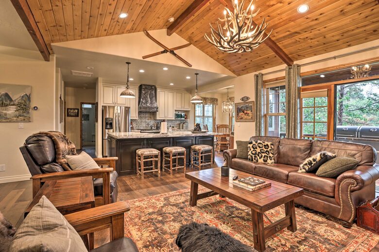 Rustic Mountain Retreat | Near Big Bear Lake! - Big Bear Lake, California