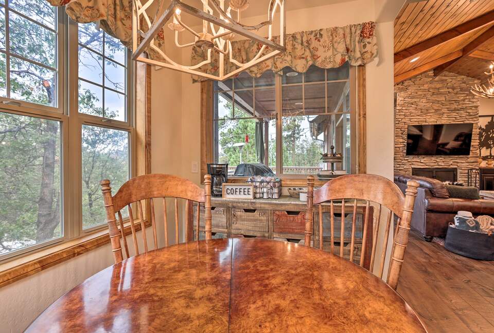 Rustic Mountain Retreat | Near Big Bear Lake! - Big Bear Lake, California