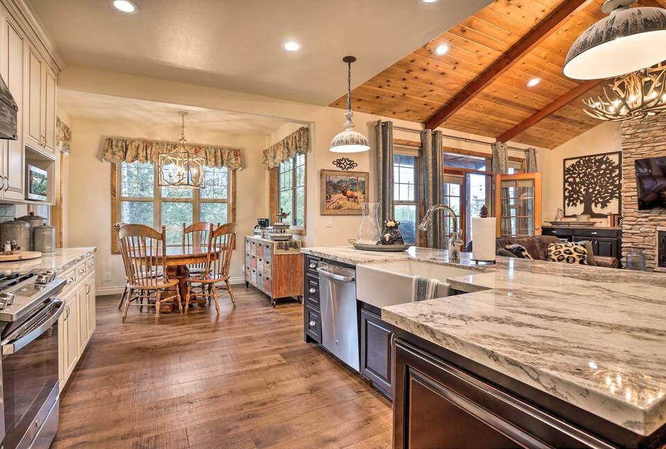 Rustic Mountain Retreat | Near Big Bear Lake! - Big Bear Lake, California