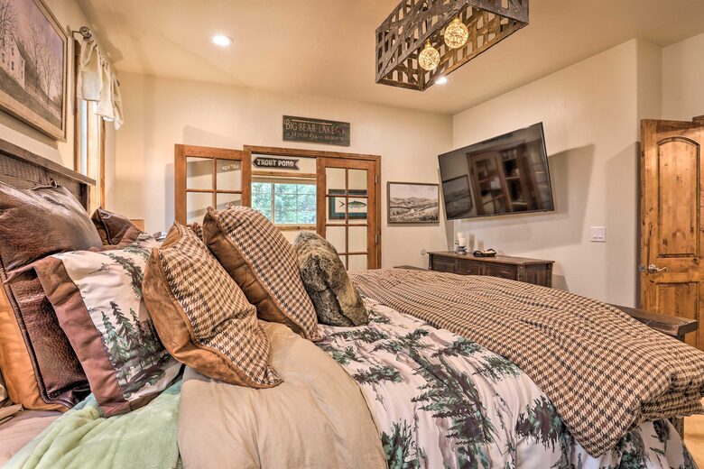 Rustic Mountain Retreat | Near Big Bear Lake! - Big Bear Lake, California