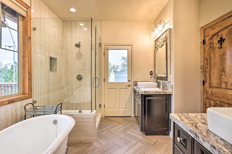 Rustic Mountain Retreat | Near Big Bear Lake! - Big Bear Lake, California