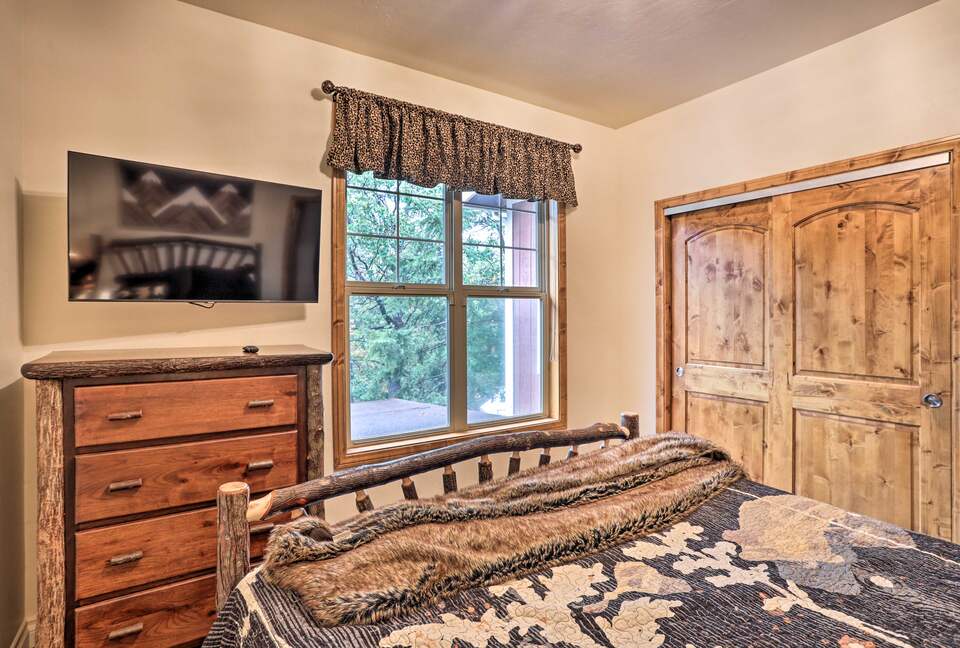 Rustic Mountain Retreat | Near Big Bear Lake! - Big Bear Lake, California