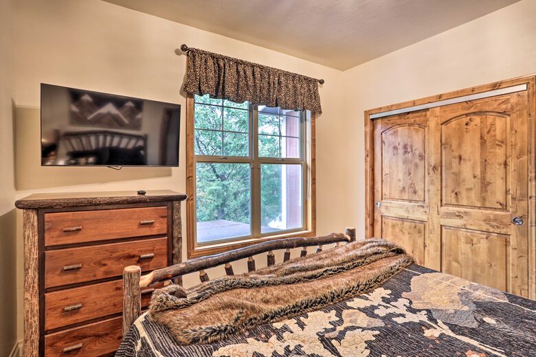 Rustic Mountain Retreat | Near Big Bear Lake! - Big Bear Lake, California