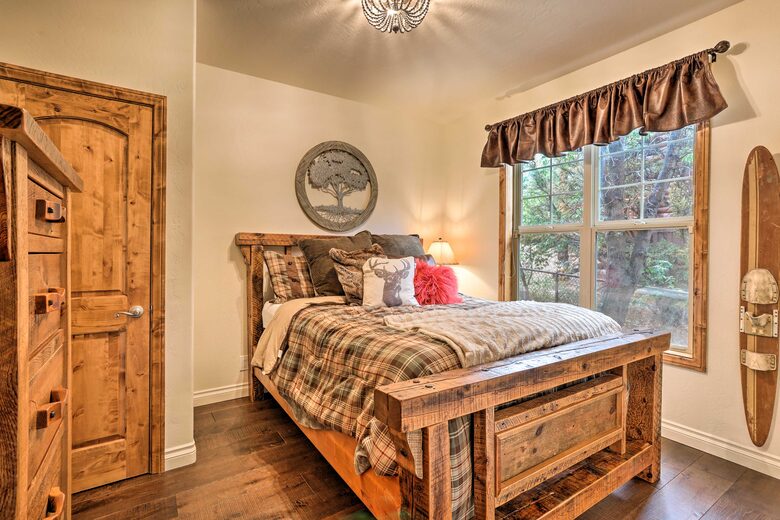 Rustic Mountain Retreat | Near Big Bear Lake! - Big Bear Lake, California