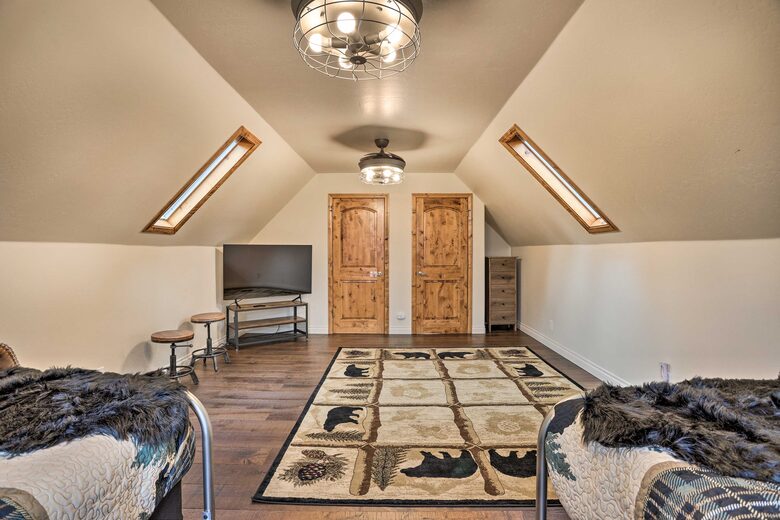 Rustic Mountain Retreat | Near Big Bear Lake! - Big Bear Lake, California