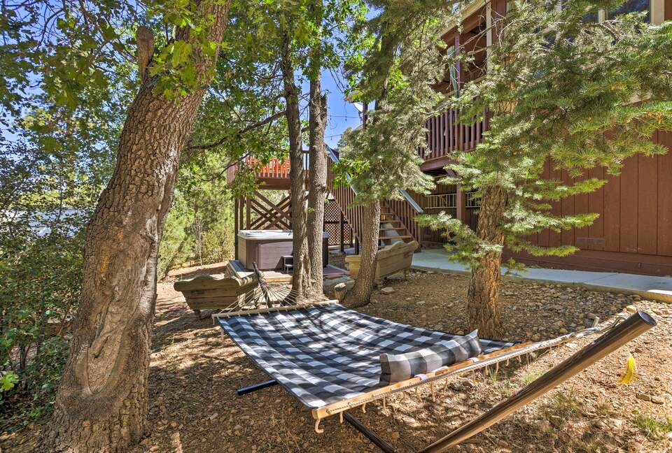 Rustic Mountain Retreat | Near Big Bear Lake! - Big Bear Lake, California