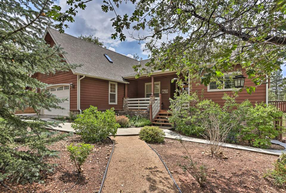 Rustic Mountain Retreat | Near Big Bear Lake! - Big Bear Lake, California