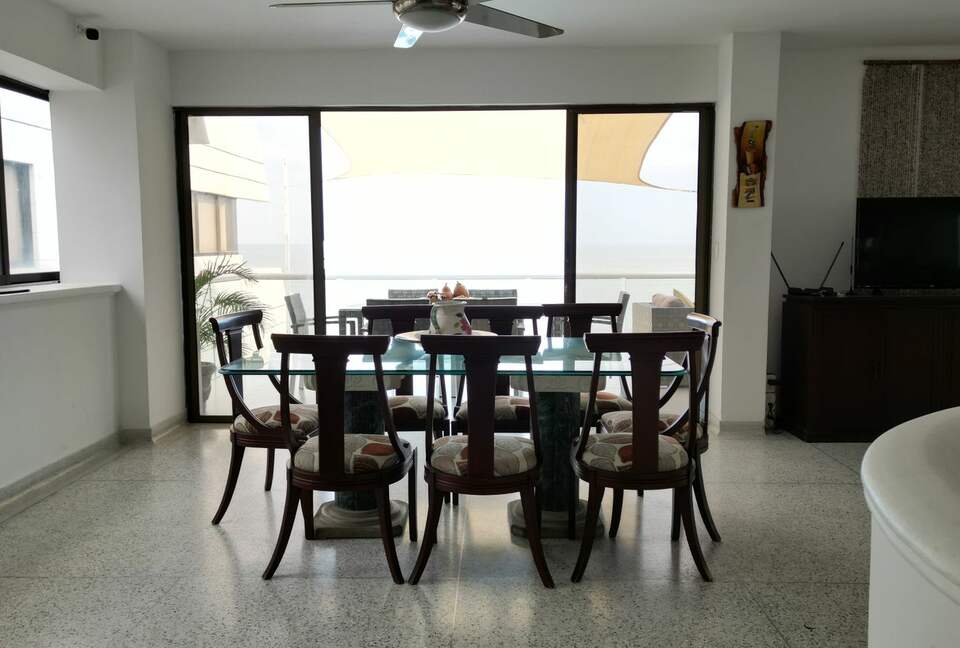 Villa Tanga Oceanfront Getaway - Santa Marta, Colombia