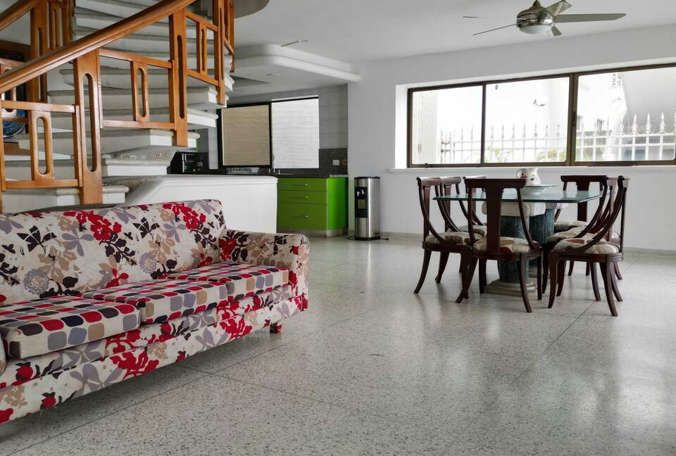 Villa Tanga Oceanfront Getaway - Santa Marta, Colombia