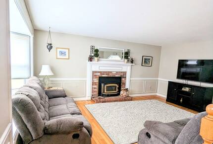 Charming Sandy Neck Beach House - Sandwich, Massachusetts