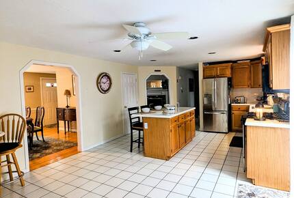 Charming Sandy Neck Beach House - Sandwich, Massachusetts