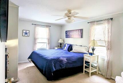 Charming Sandy Neck Beach House - Sandwich, Massachusetts