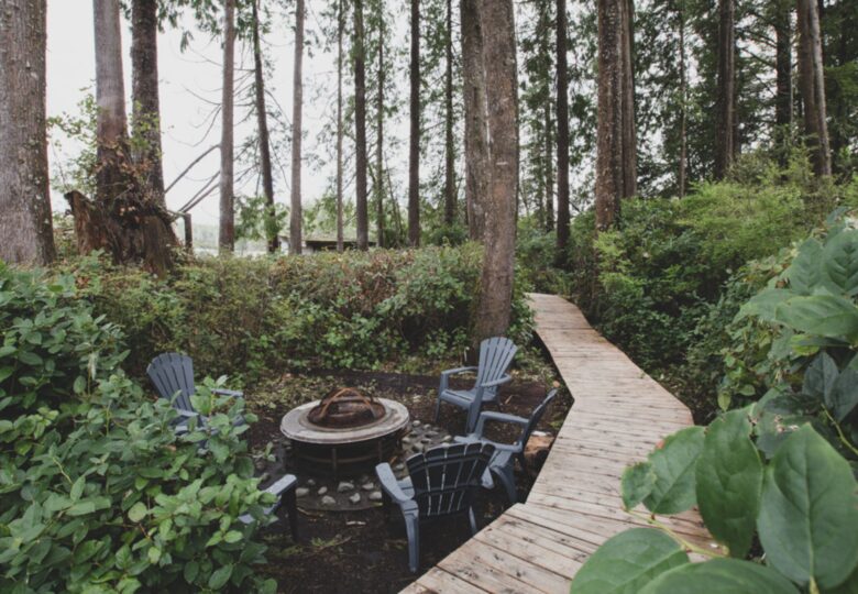 Rainforest Waterfront Gem on Jensen's Bay - Tofino, Canada