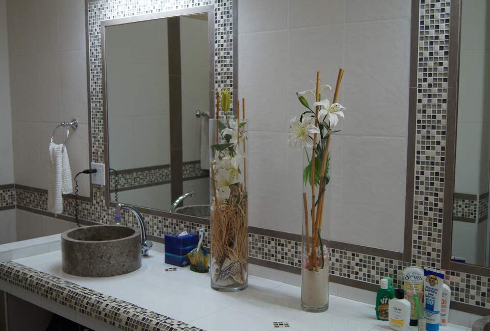 Point Blue on Lay Bay - Pelican Key, Sint Maarten (Dutch part)