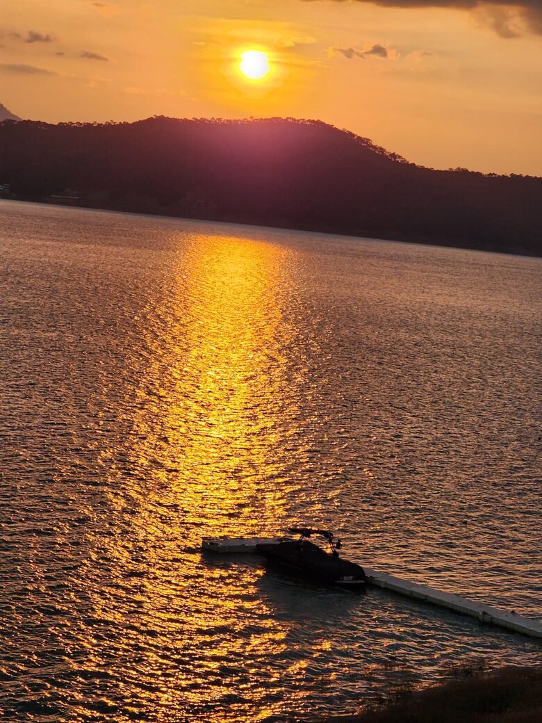 Stunning Modern Lakefront Getaway - Valle de Bravo, Mexico