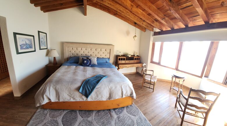 Stunning Modern Lakefront Getaway - Valle de Bravo, Mexico