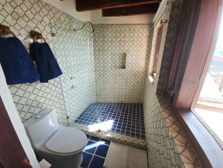 Stunning Modern Lakefront Getaway - Valle de Bravo, Mexico