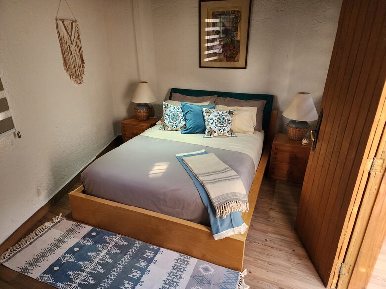 Stunning Modern Lakefront Getaway - Valle de Bravo, Mexico