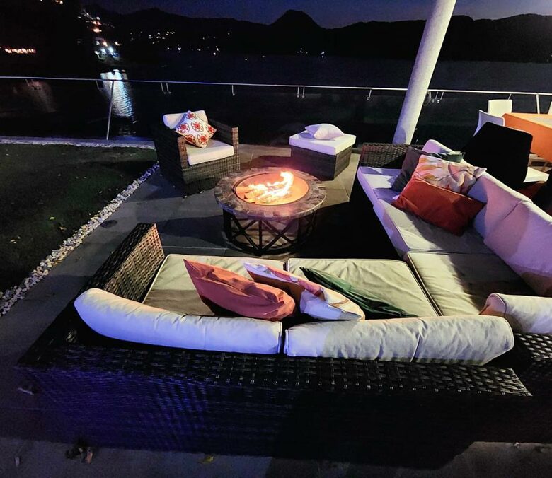 Stunning Modern Lakefront Getaway - Valle de Bravo, Mexico