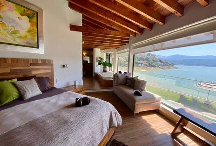 Stunning Modern Lakefront Getaway - Valle de Bravo, Mexico