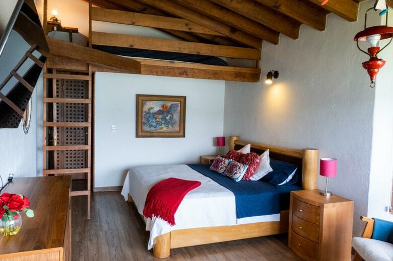 Stunning Modern Lakefront Getaway - Valle de Bravo, Mexico