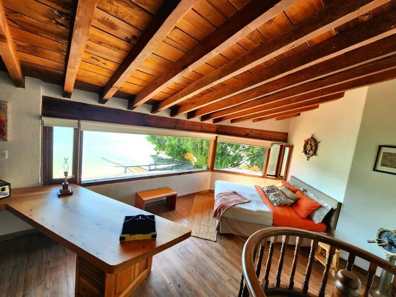 Stunning Modern Lakefront Getaway - Valle de Bravo, Mexico