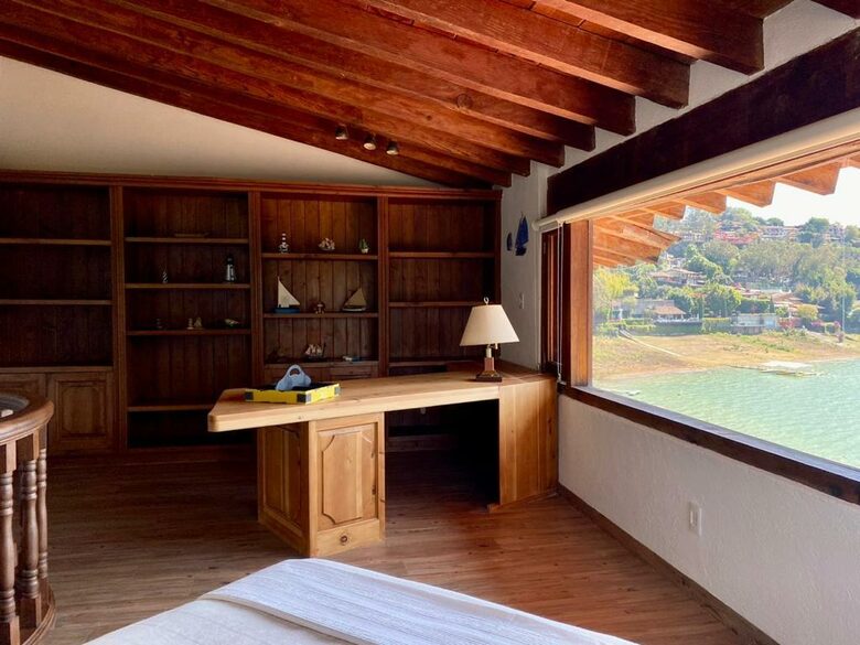 Stunning Modern Lakefront Getaway - Valle de Bravo, Mexico