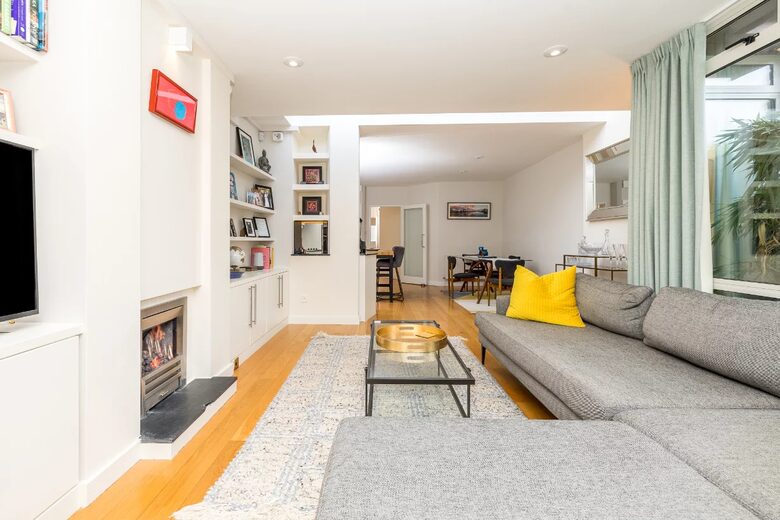 Shrewsbury Park - Dublin, Ireland